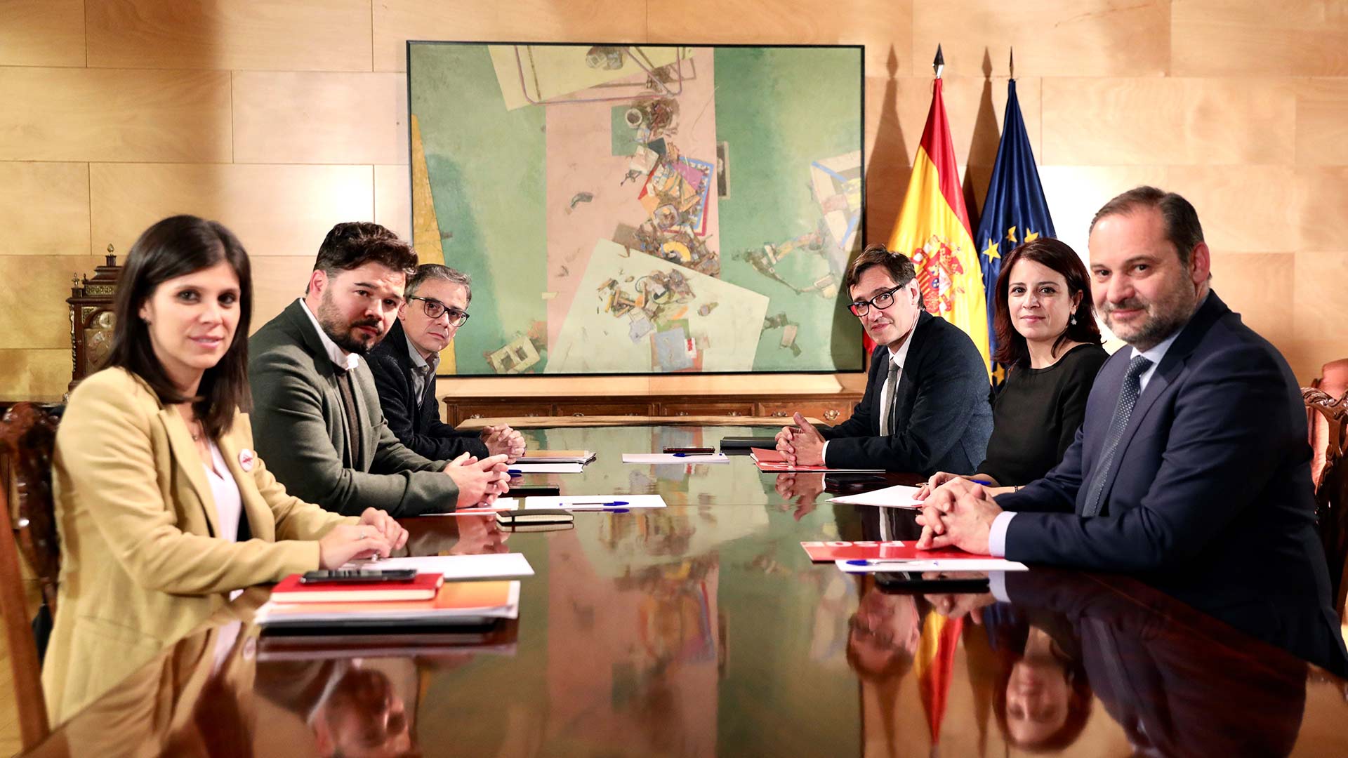 PSOE y ERC acuerdan buscar una salida «política» al conflicto catalán
