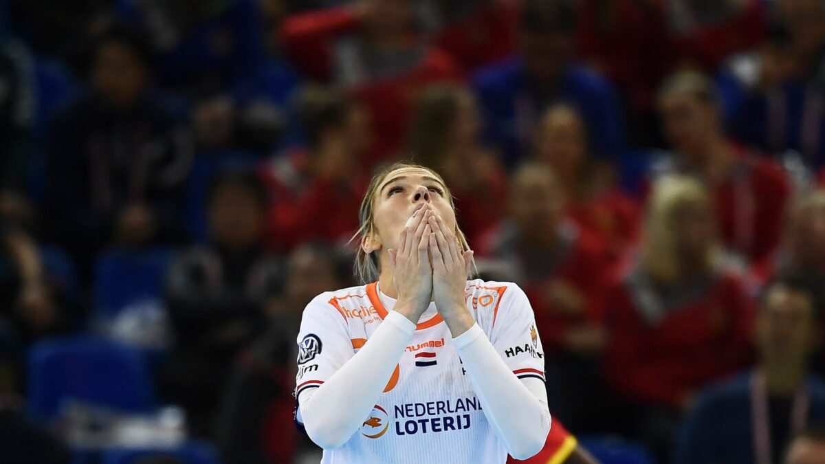 España cae en la final del Mundial femenino de balonmano en el último suspiro y con polémica