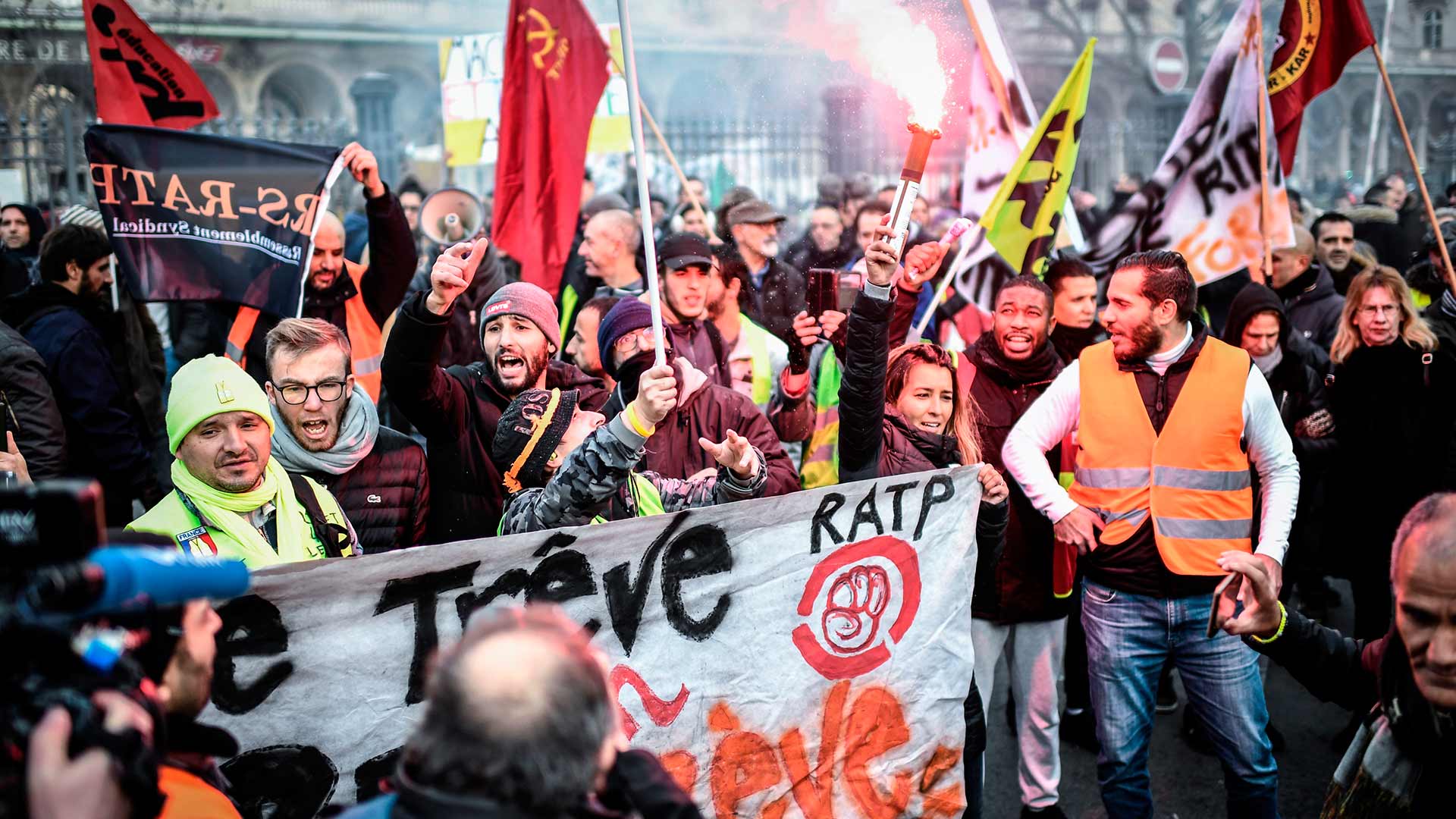 La huelga contra la reforma de las pensiones en Francia entra en su cuarta semana sin solución a la vista