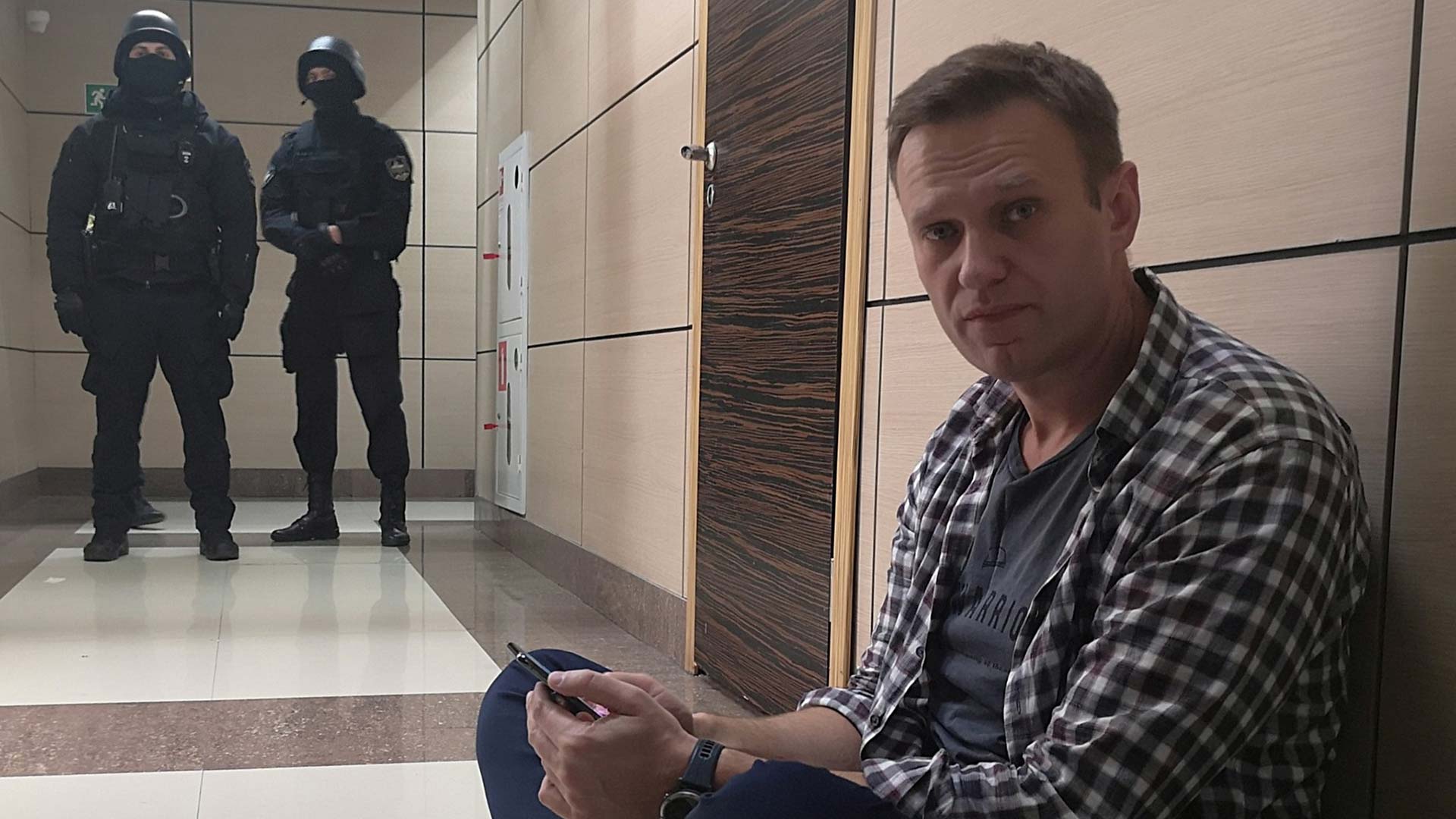 Navalni, detenido y liberado tras un registro en su fundación anticorrupción
