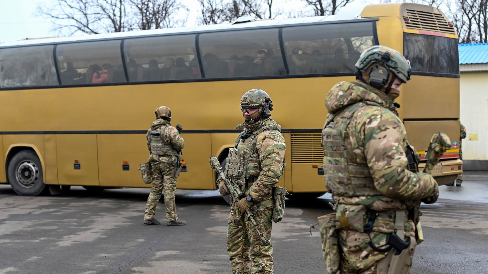 Ucrania y los separatistas prorrusos intercambian cientos de prisioneros