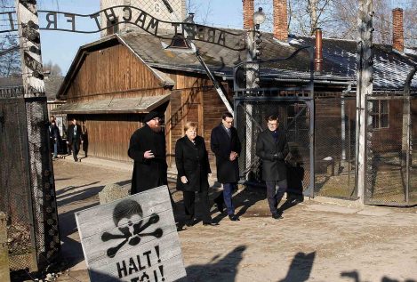 A Auschwitz se va por Evian