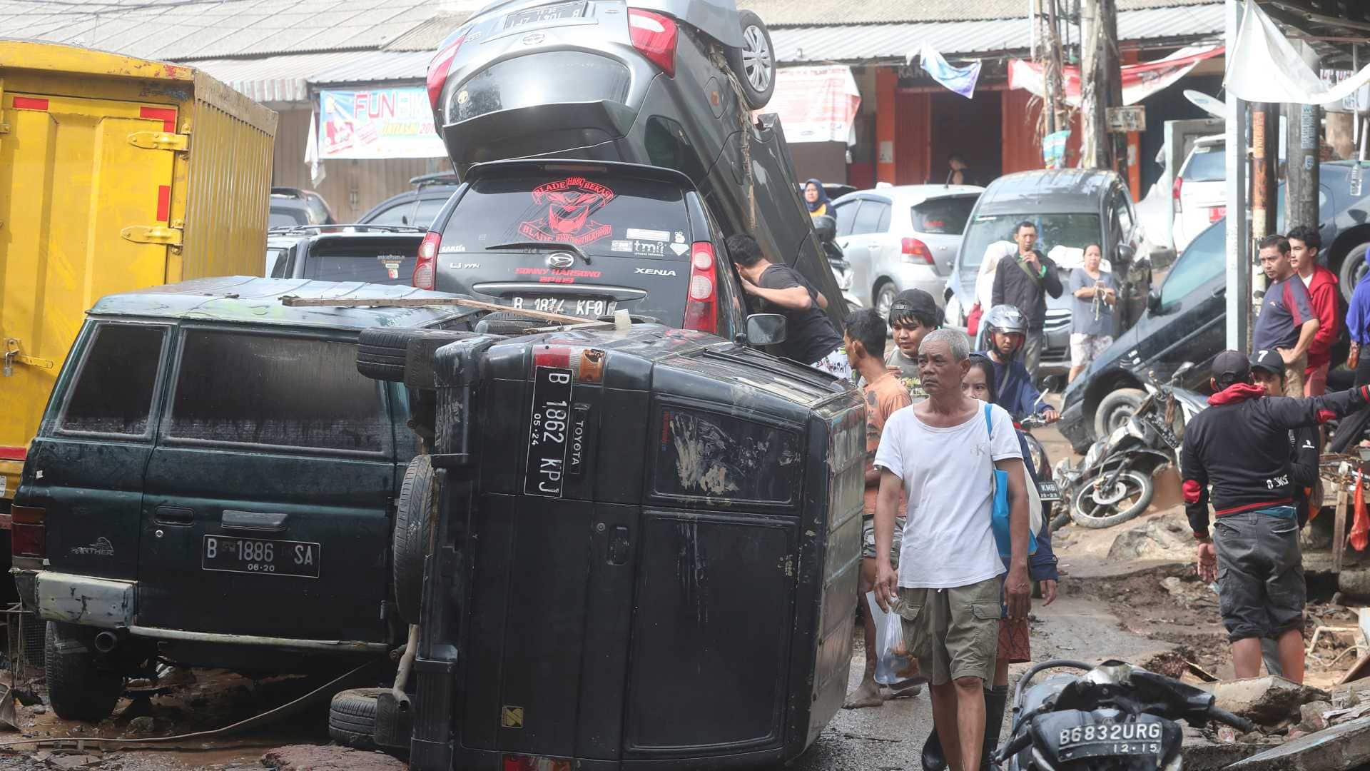 Las inundaciones en Indonesia dejan 43 muertos y 30.000 personas evacuadas