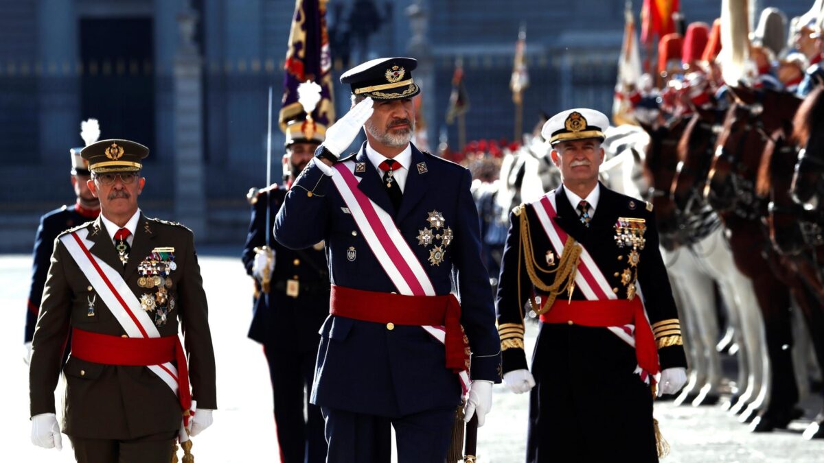 Felipe VI elogia la «lealtad» del ejército a la Constitución en la Pascua Militar