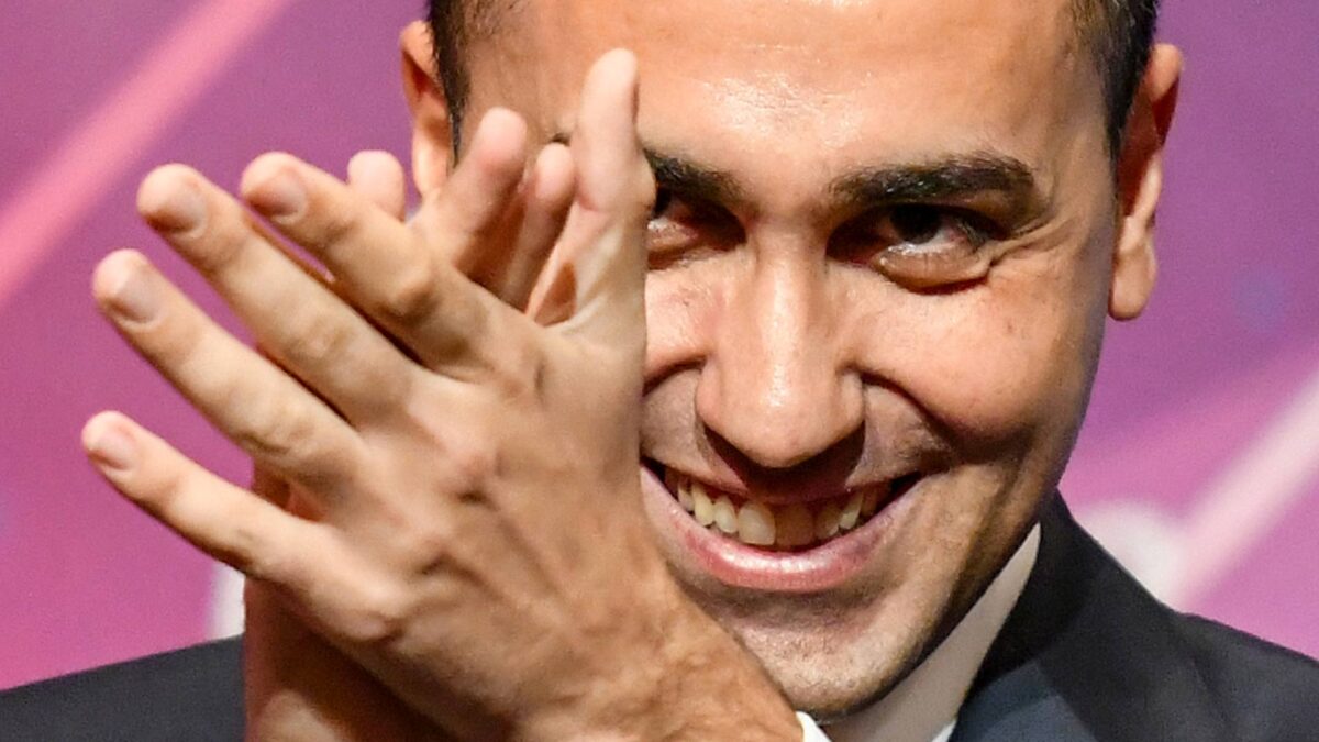 Luigi Di Maio dimite como líder del partido M5E