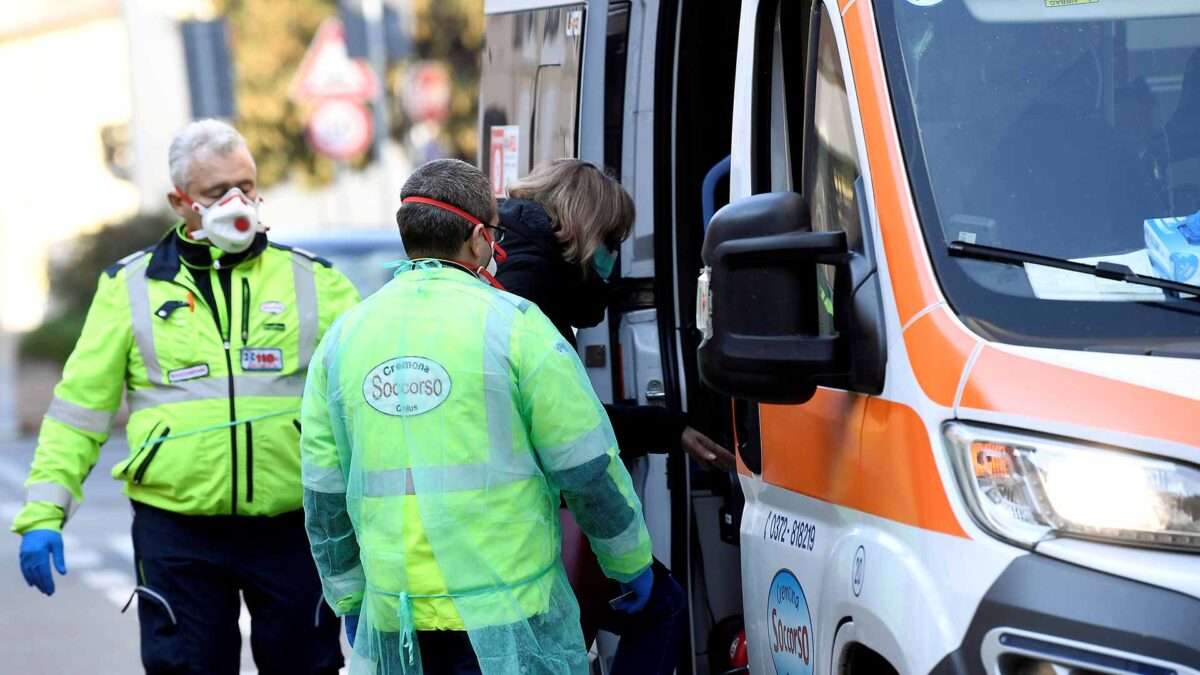 Bruselas «sigue de cerca» la situación del coronavirus en Italia y ofrece su ayuda