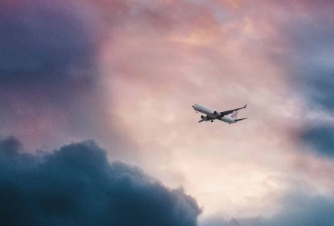 ¿Cuántas emisiones evitaríamos si dejásemos de viajar en avión?