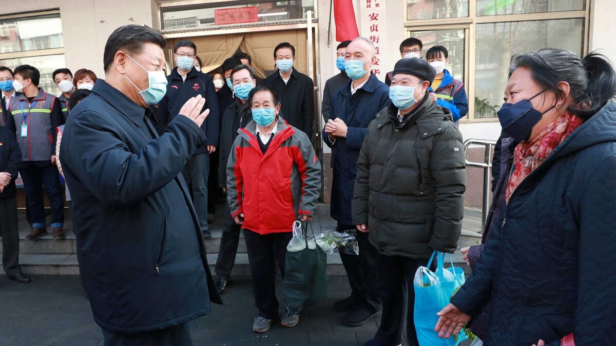 Xi Jinping visita por primera vez un hospital que atiende a enfermos de coronavirus