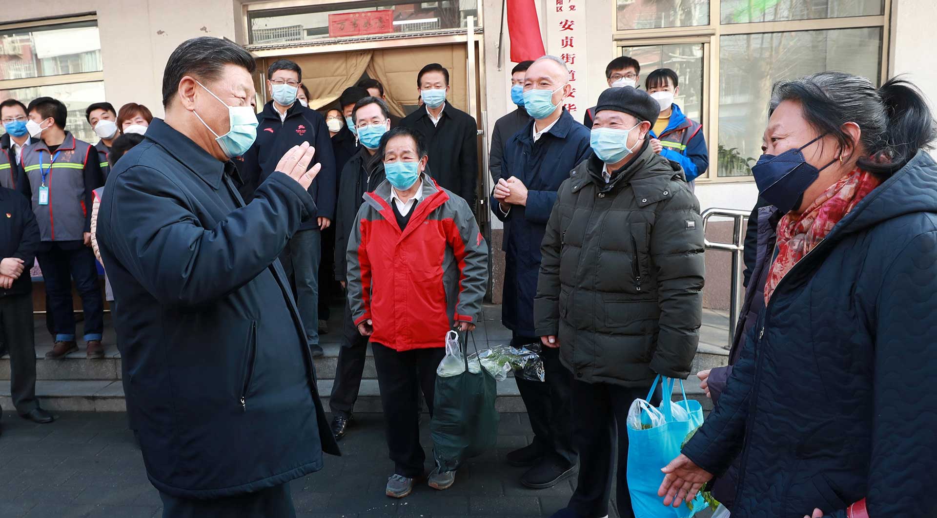 Xi Jinping visita por primera vez un hospital que atiende a enfermos de coronavirus
