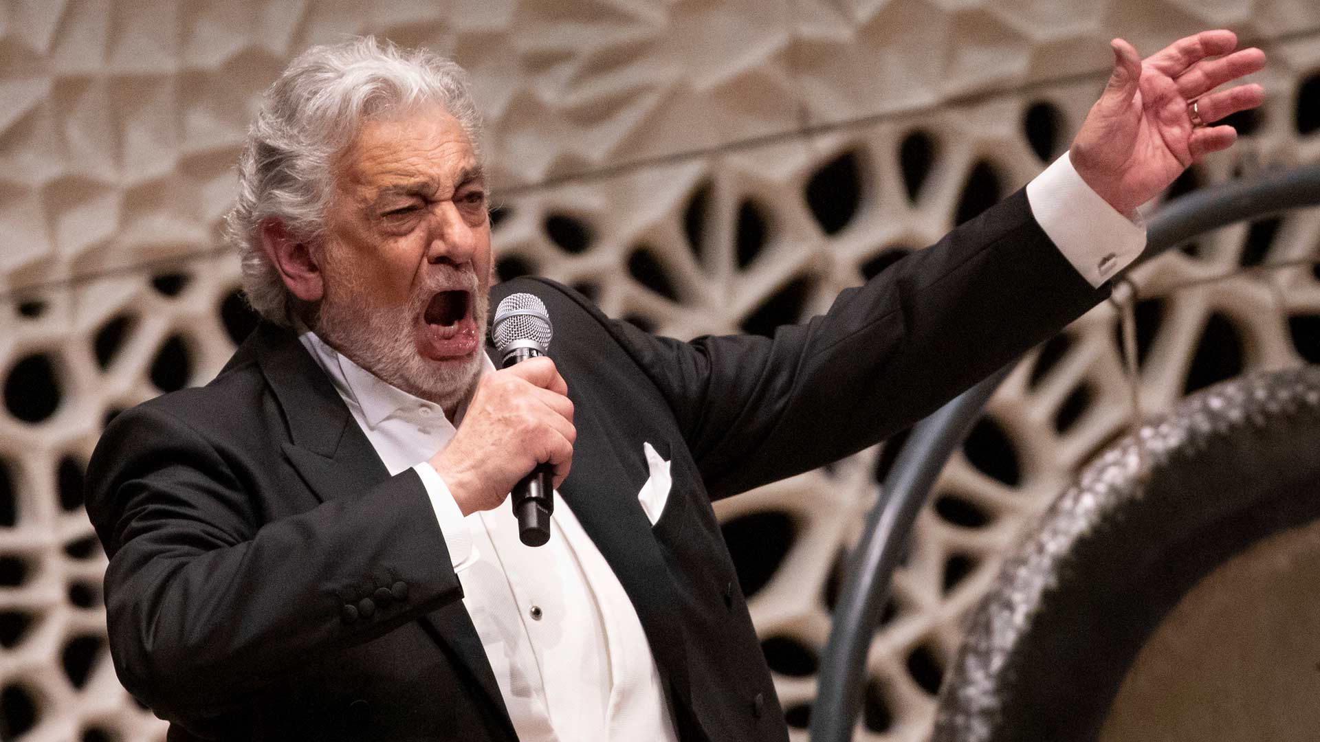 El Ministerio de Cultura cancela un concierto de Plácido Domingo "en solidaridad con las mujeres"