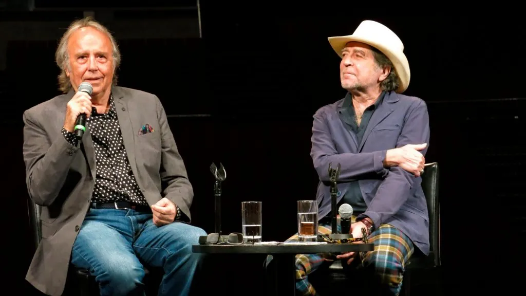 Sabina confirma una nueva fecha con Serrat tras su caída del escenario