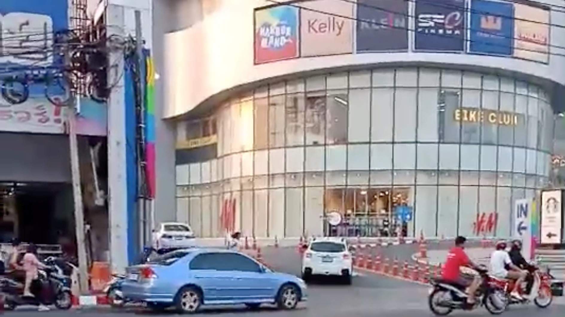 Un soldado mata a 17 personas en un centro comercial de Tailandia y se da a la fuga