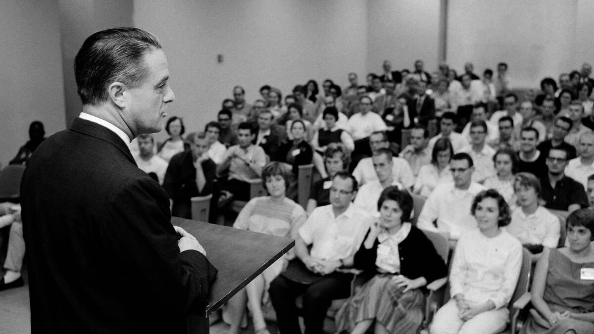 8 de marzo: cuando la universidad pública española abrió la puerta a las mujeres