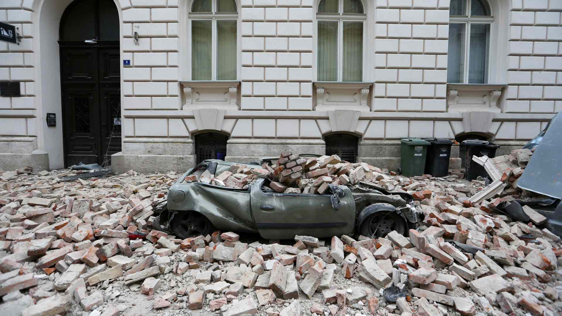 Al menos un herido y daños materiales por un fuerte terremoto en Zagreb