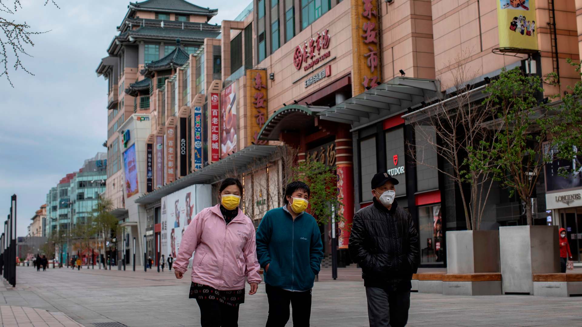 China cierra fronteras a la mayoría de extranjeros para evitar el rebrote del coronavirus