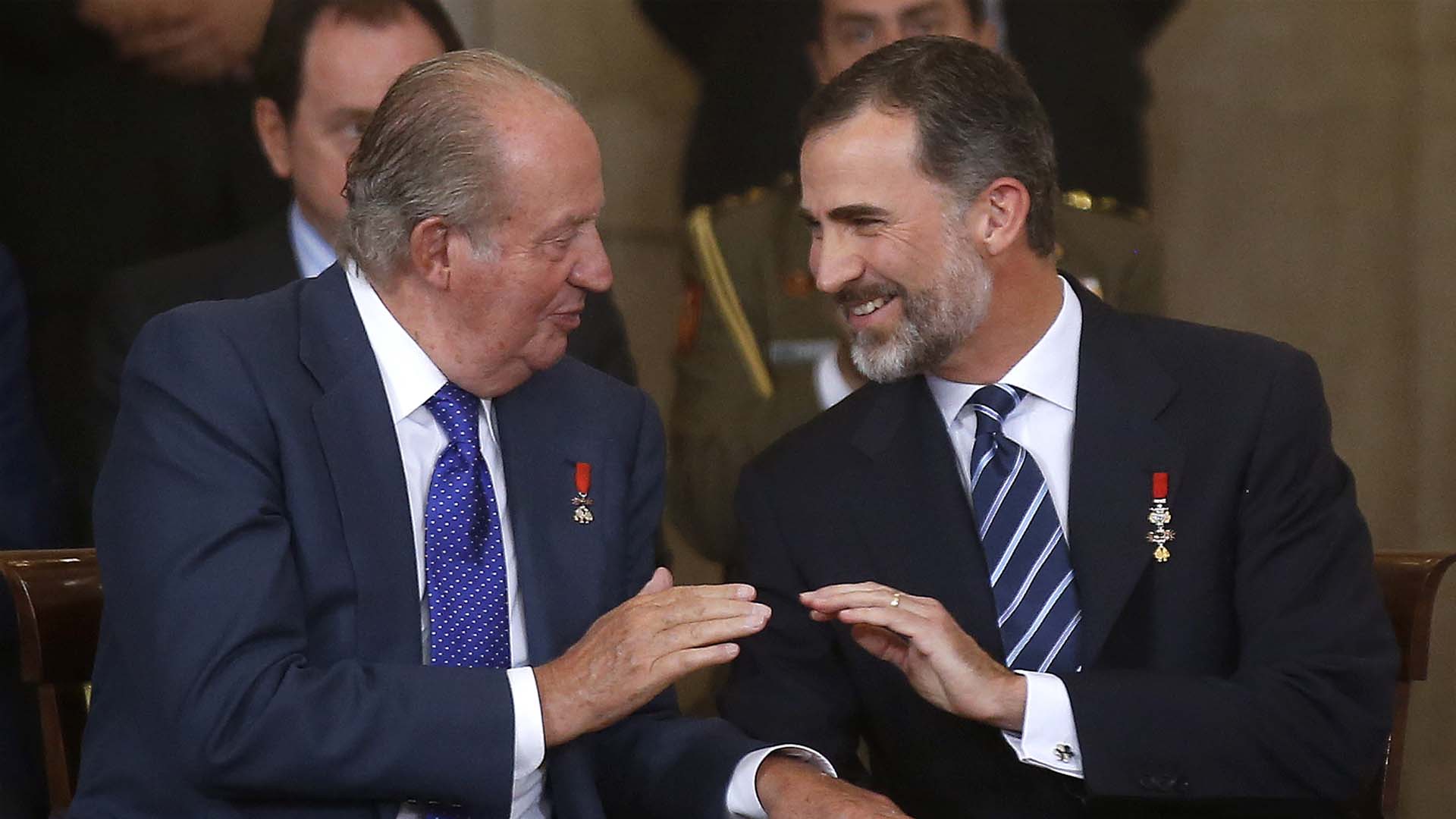 El rey Felipe VI renuncia a la herencia de Juan Carlos I, que deja de percibir su asignación