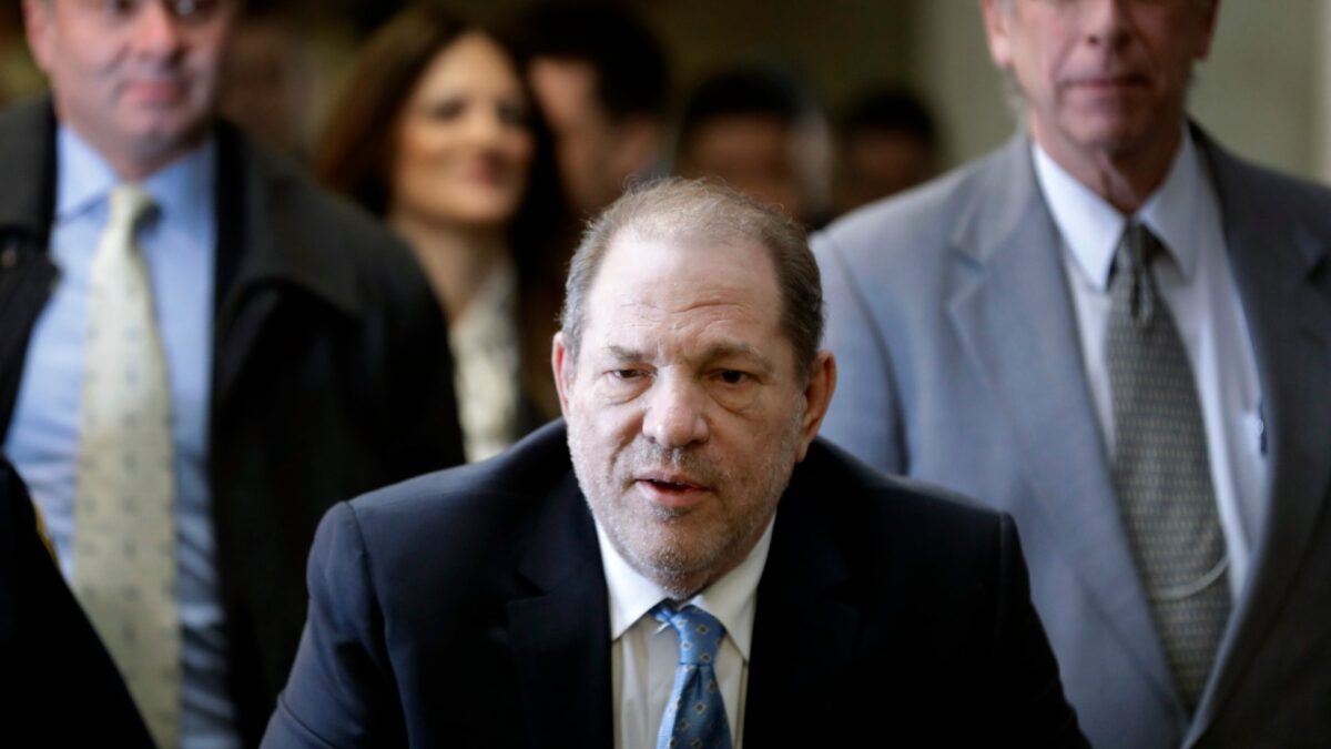 La defensa de Weinstein pide la pena mínima porque 5 años ya sería una «cadena perpetua»