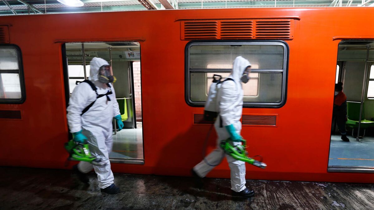México busca a 400 posibles contagiados por coronavirus en un viaje a EEUU