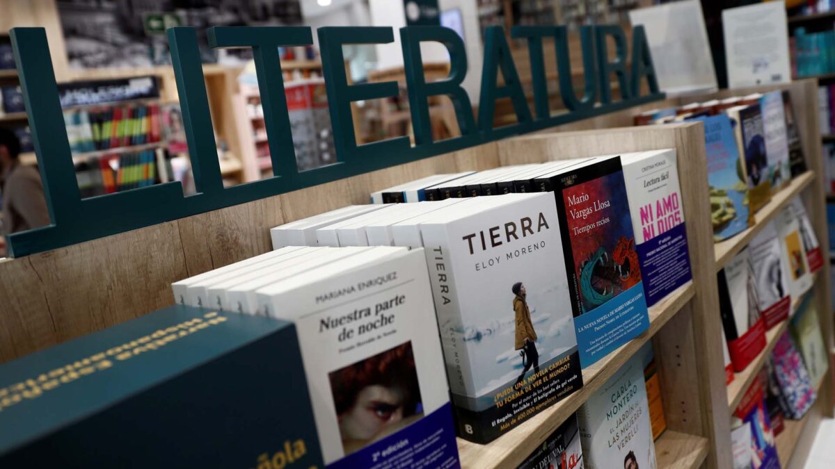 Novedades pospuestas, librerías cerradas y contenidos gratuitos: así gestiona el sector editorial los tiempos de pandemia