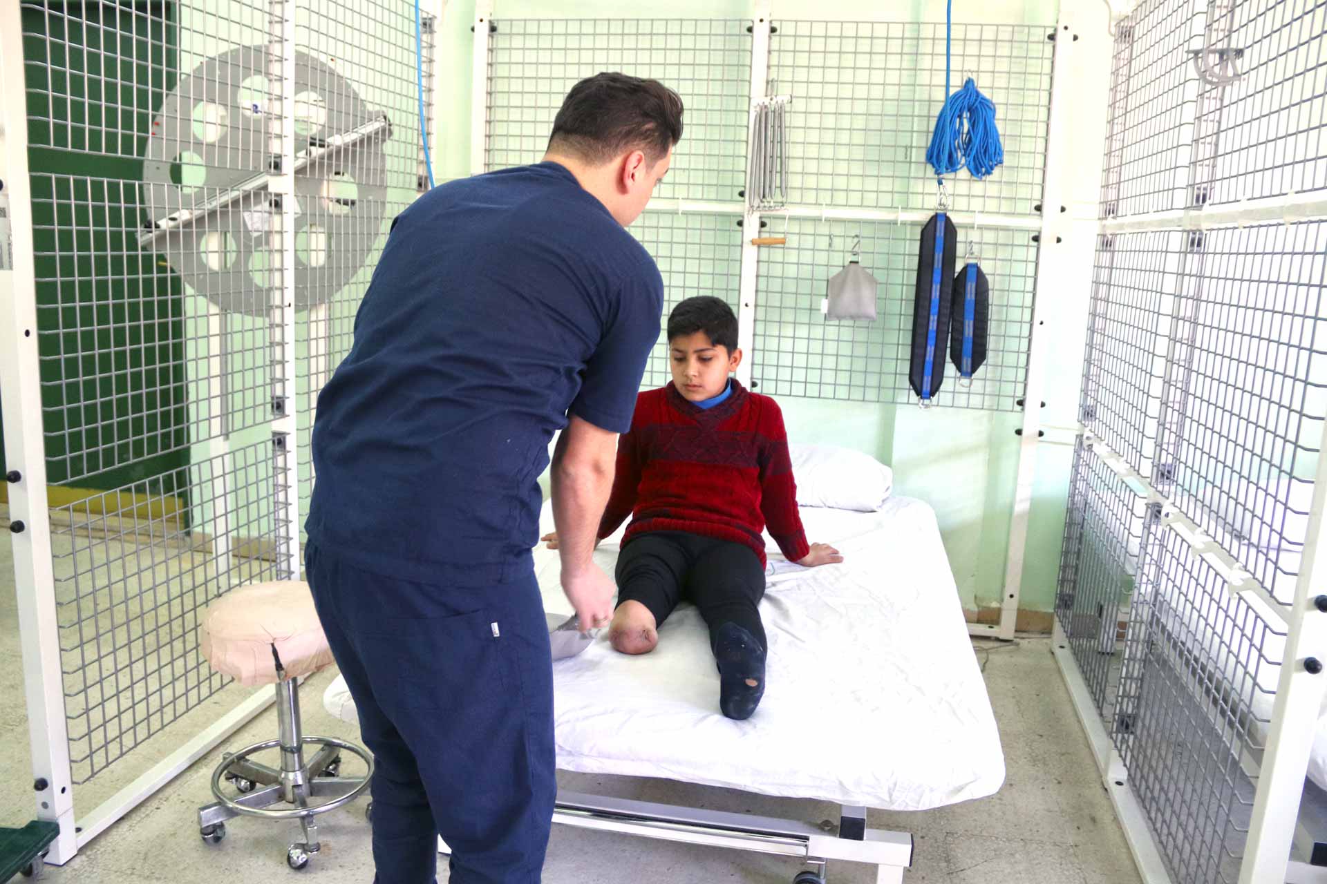 Aprender a vivir sin extremidades: Ahmad Hamish, el hospital sirio donde se recuperan los heridos por la guerra 4