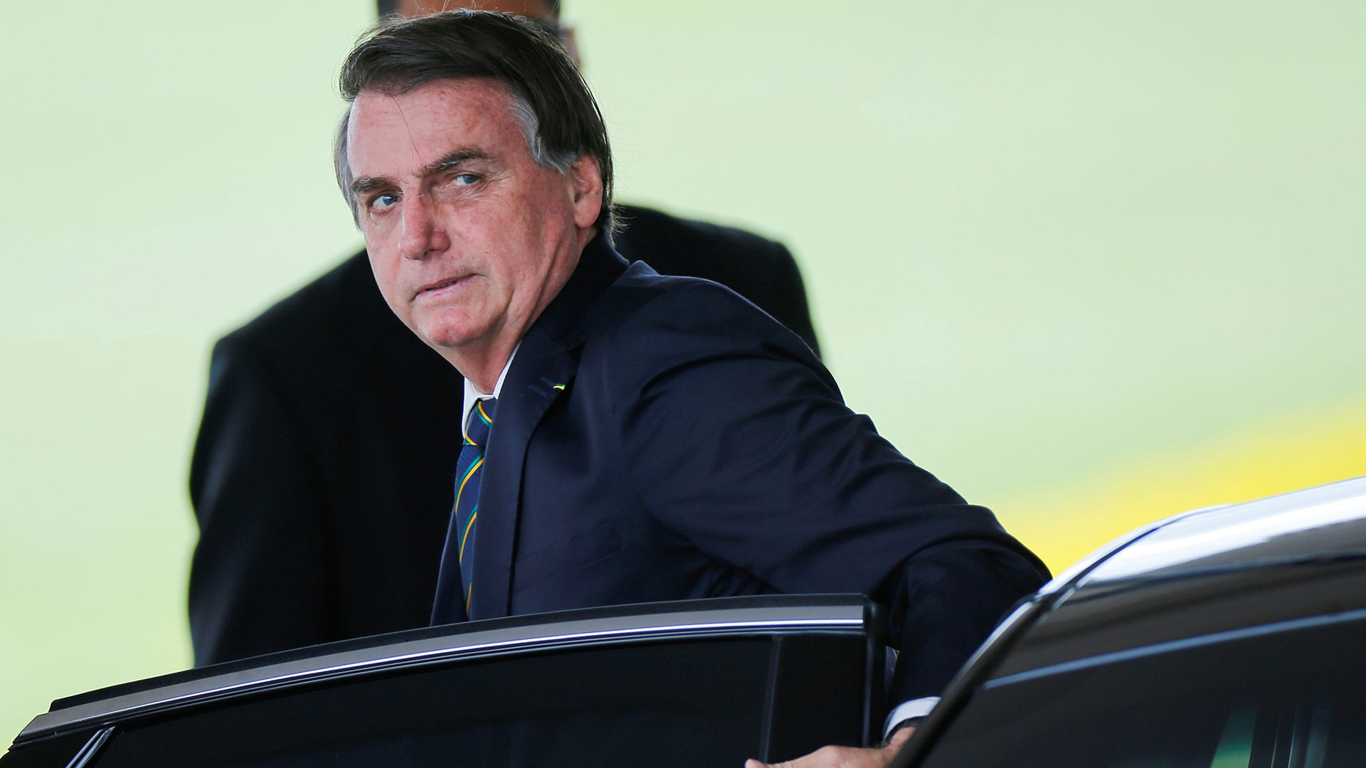 Bolsonaro destituye a su ministro de Sanidad, un castigo por su defensa de la cuarentena
