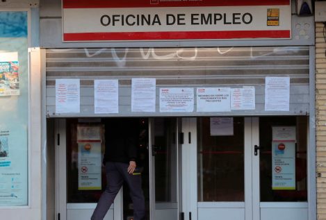 Solo un tercio de los extranjeros consigue su permiso de residencia por motivos laborales