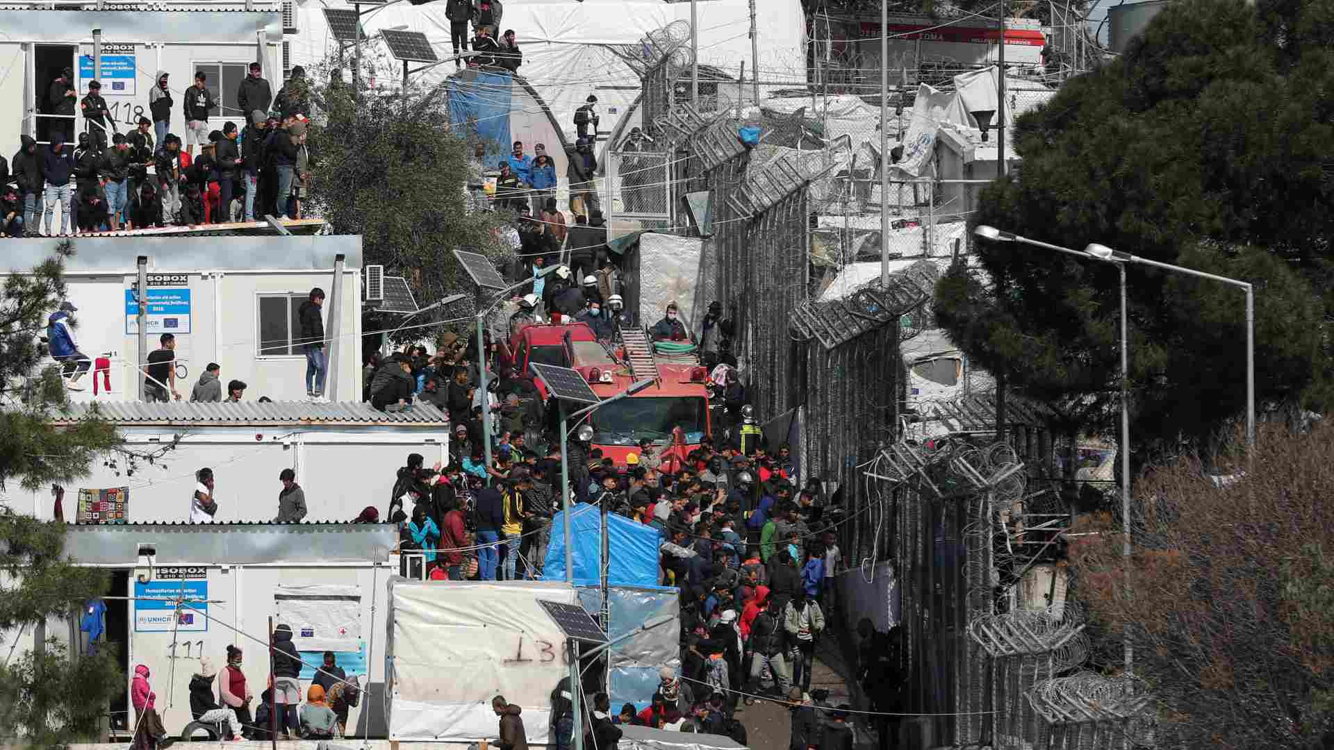 Grecia trasladará a hoteles y apartamentos a refugiados de las islas en riesgo por el coronavirus