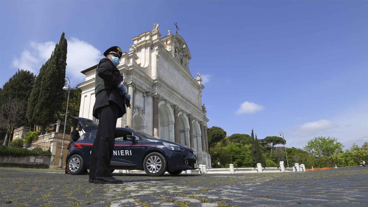 Italia suma 433 muertos por coronavirus y prosigue la tendencia a la baja