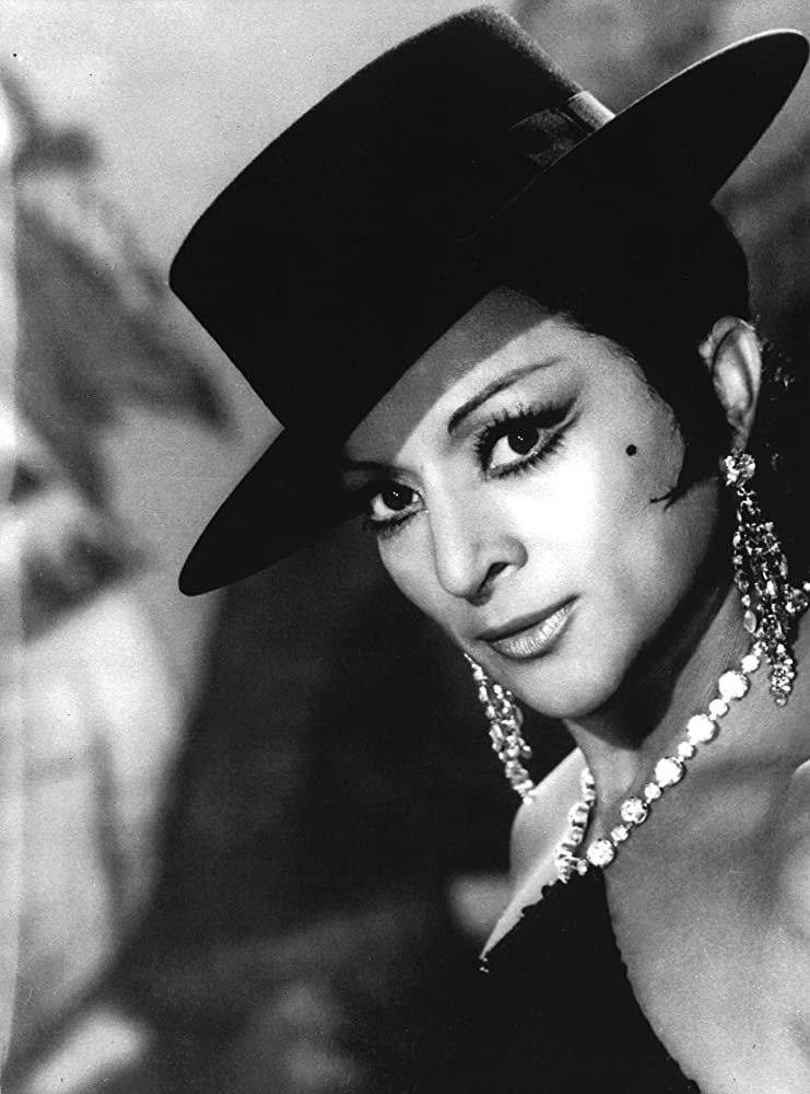 25 años sin Lola Flores, la artista que prestigió el flamenco y se convirtió en icono de la posmodernidad 3
