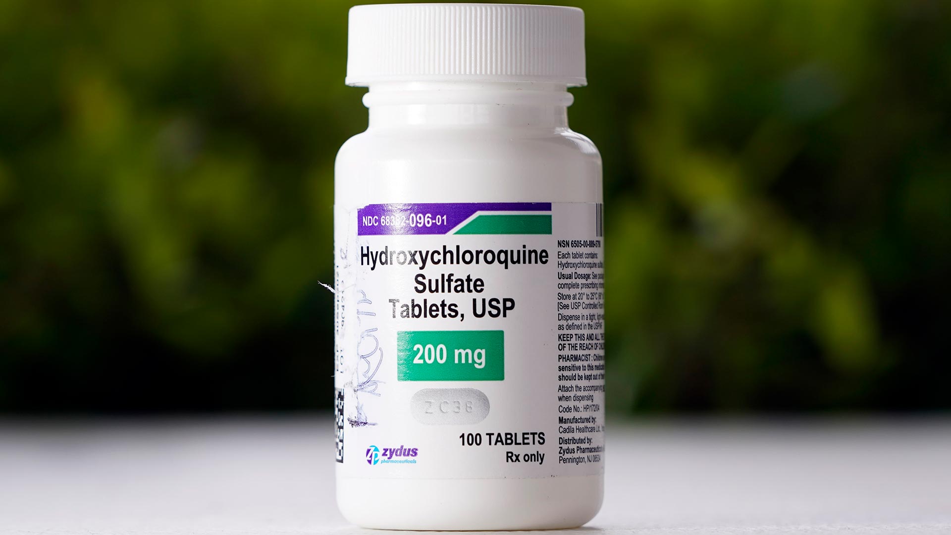 Francia frena el uso de hidroxicloroquina para tratar la COVID-19