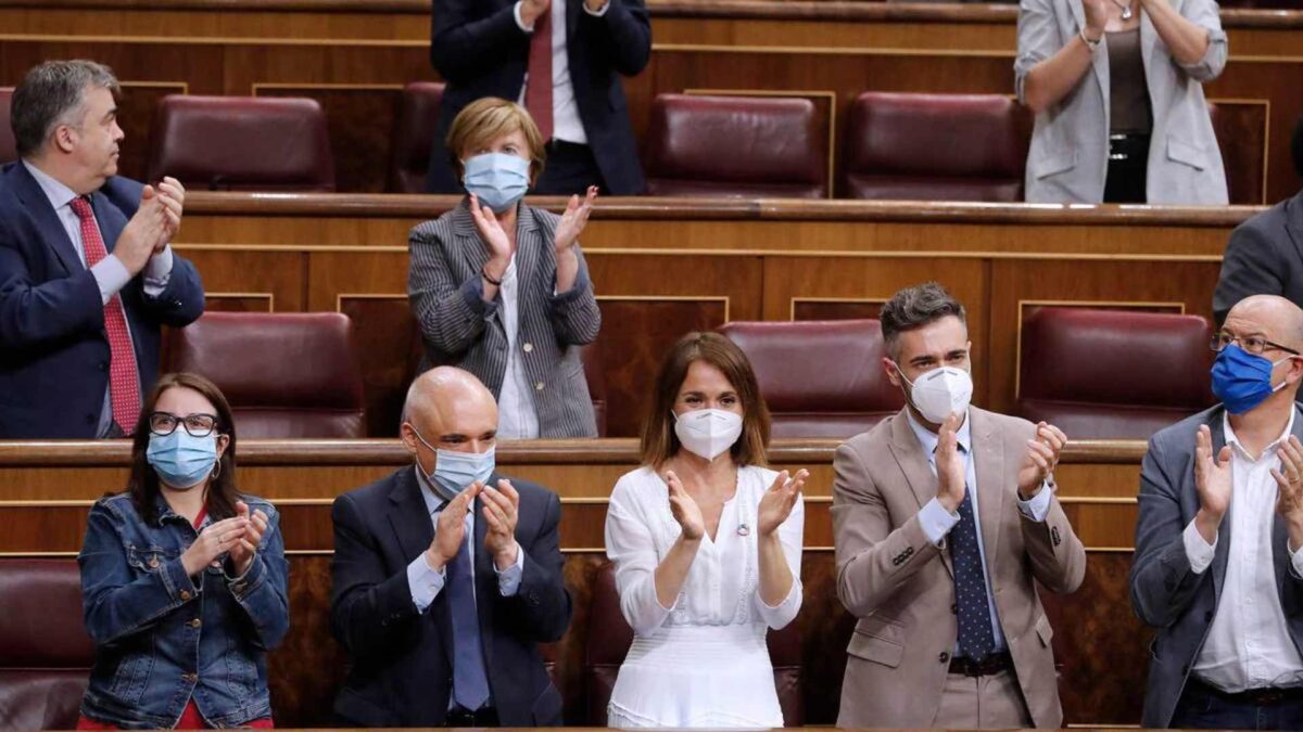 El ingreso mínimo sale adelante en el Congreso con todos los grupos a favor salvo el de Vox