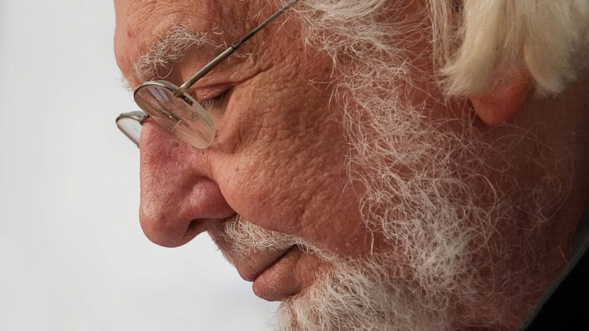 Ernesto Cardenal: En misa y repicando