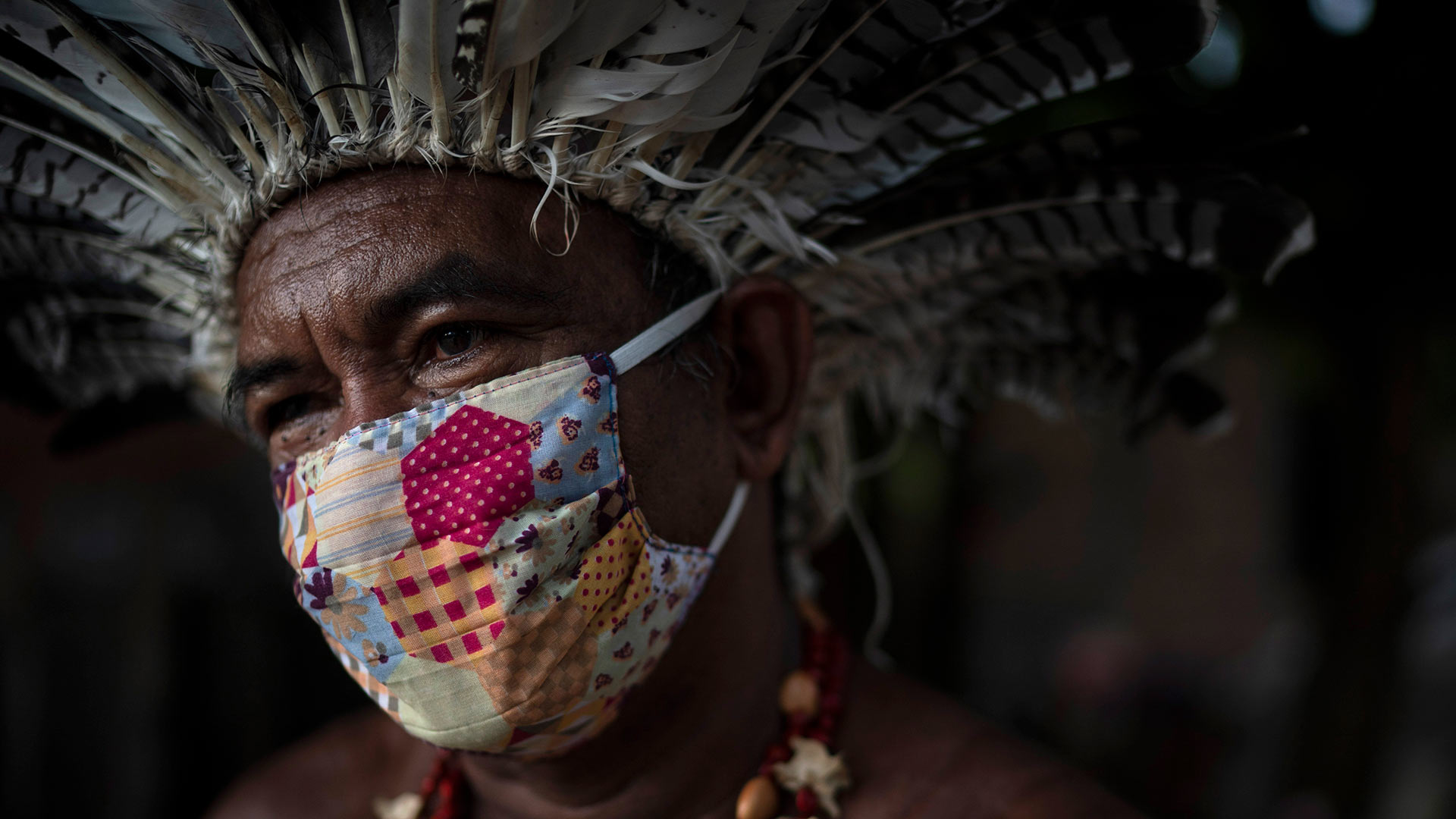 Bolsonaro, víctima de COVID-19, como miles de indígenas que viven a varios días del hospital más cercano