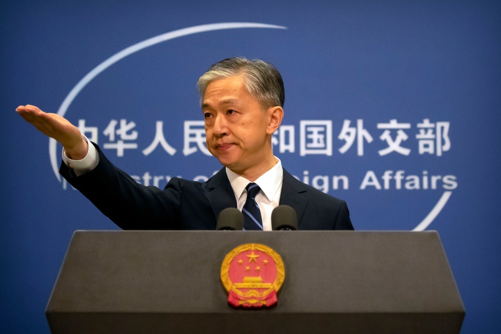 China responde al ataque diplomático de EEUU y ordena el cierre de su consulado en Chengdu