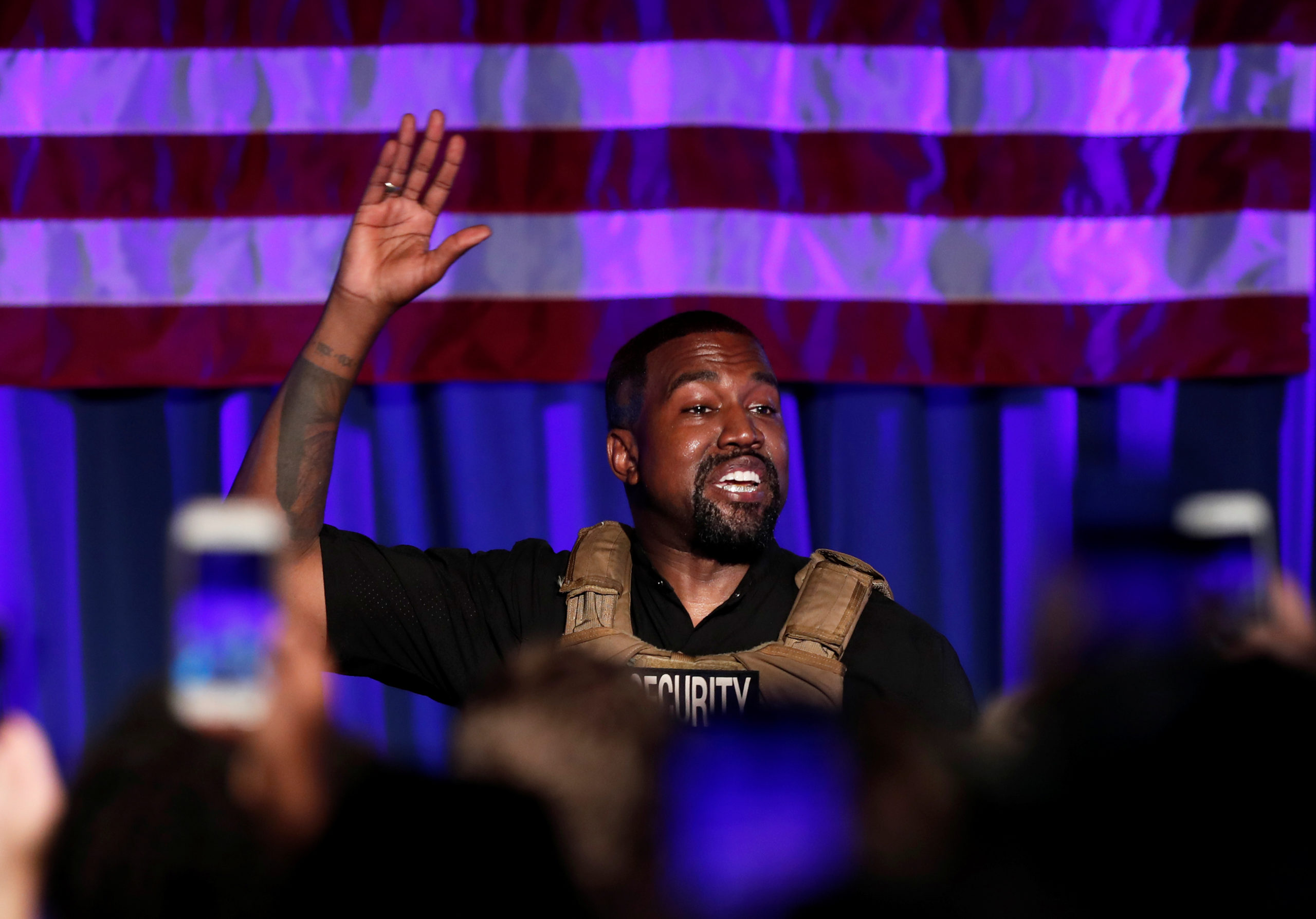 Con chaleco antibalas y un 2020 en la cabeza: así ha sido el primer mitin de Kanye West para las elecciones de EEUU