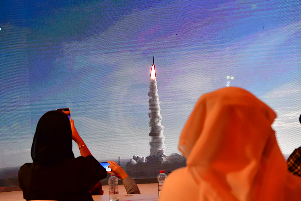 Emiratos Árabes Unidos lanza su primera misión espacial a Marte