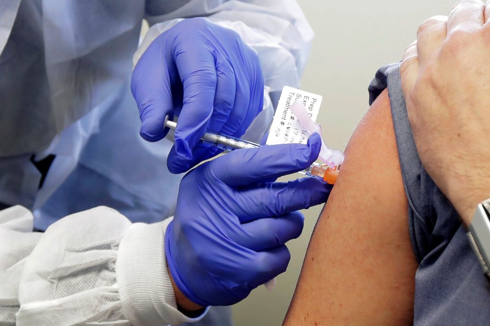 Estados Unidos, más cerca de la vacuna: Moderna inicia la fase 3