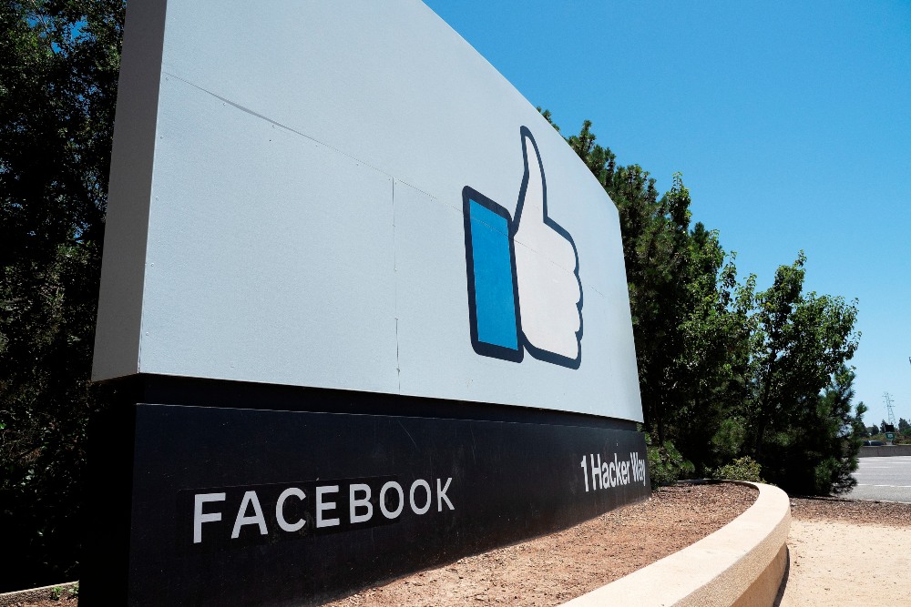 Facebook cierra cientos de cuentas del movimiento antigubernamental ‘boogaloo’