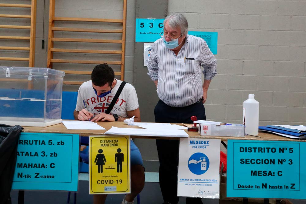 Galicia y País Vasco votan en las primeras elecciones tras la pandemia