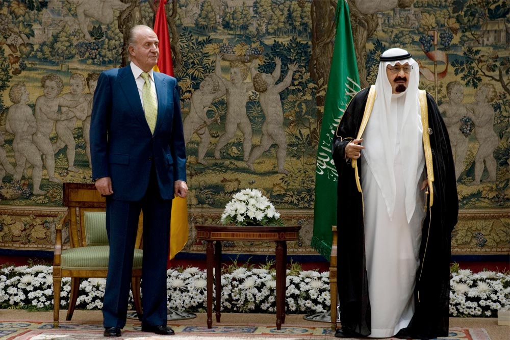 Juan Carlos I sacó importantes sumas en efectivo de la cuenta en Suiza con fondos de Arabia Saudí