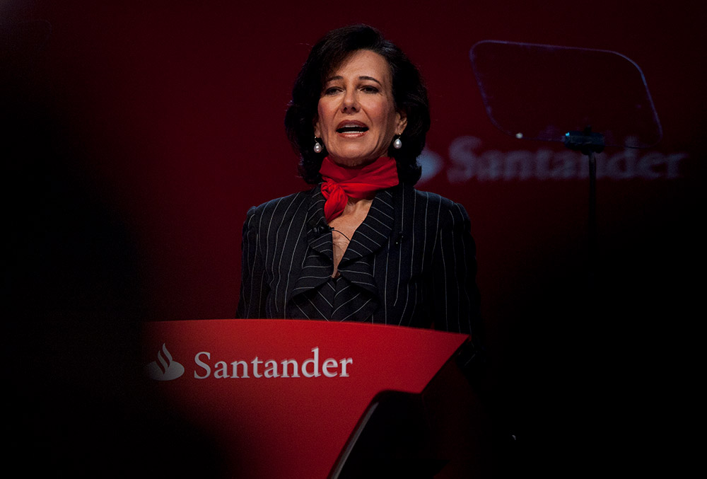 Santander pierde 10.798 millones entre enero y junio al ajustar el valor de filiales