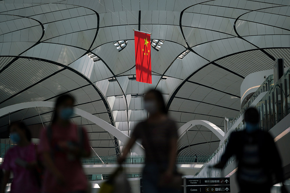 China permite volver a los europeos residentes tras más de cuatro meses