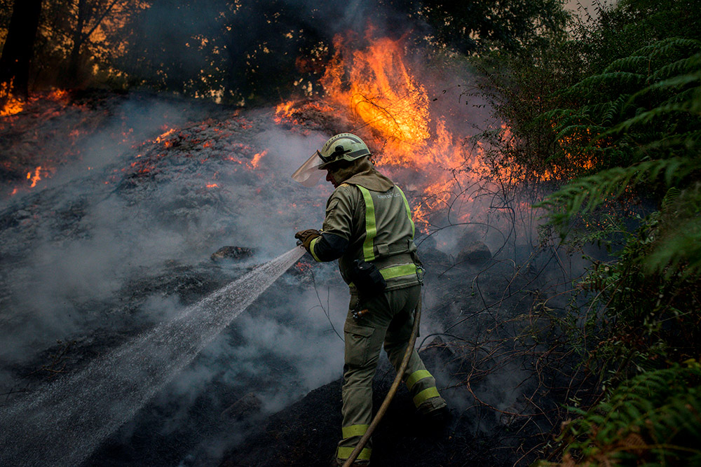 Cuatro incendios en Ourense queman al menos 290 hectáreas