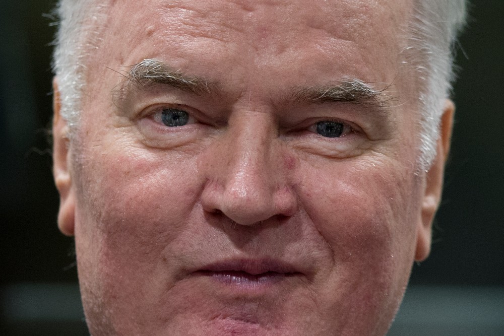 El genocida Ratko Mladic pide su absolución por supuestos errores en su juicio