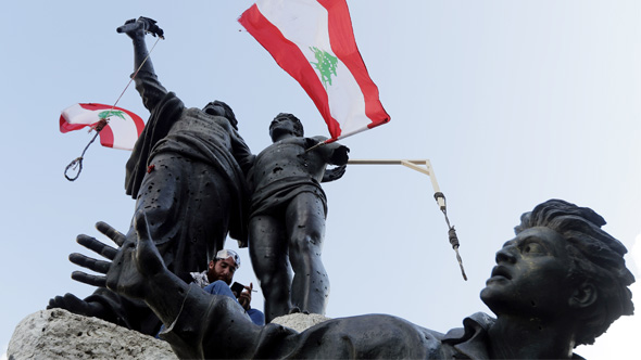 Samer Makarem (activista libanés): «Buscamos una coalición de todos los partidos revolucionarios para lograr un cambio político» 2