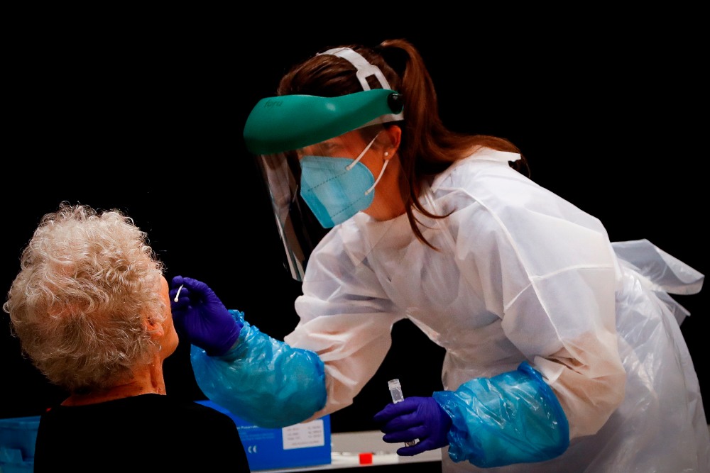 Se disparan las cifras de contagios: casi 3.000 nuevos casos de coronavirus en 24 horas