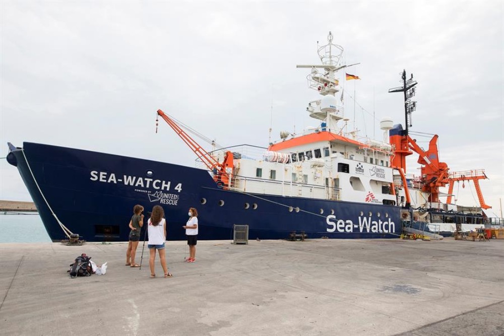 Zarpa de España el buque de Médicos Sin Fronteras para rescates en Libia