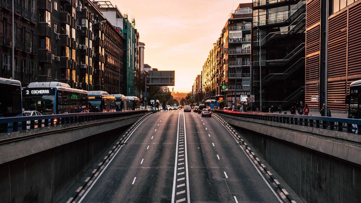 Cerrar el paso a la contaminación: así son las restricciones de movilidad en las ciudades europeas