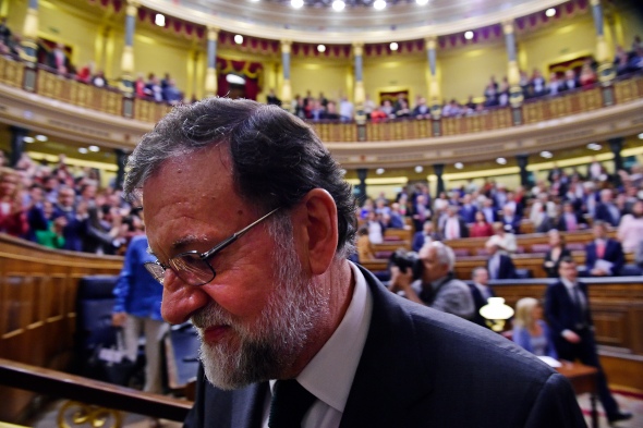 Daniel Bernabé: «Rajoy tiene algo de aparición mariana, de santo laico que jugó muy bien con los sueños y con las pesadillas»