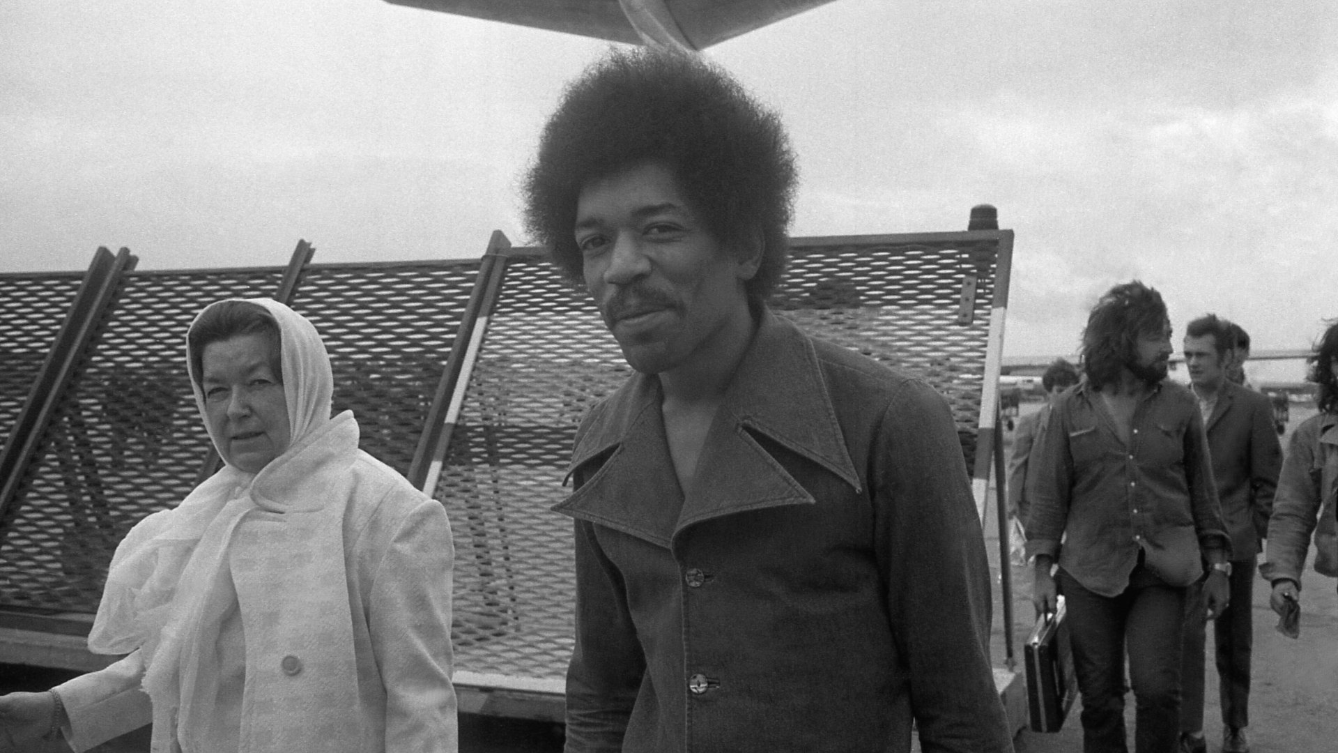 Jimi Hendrix: negro para los blancos y blanco para los negros